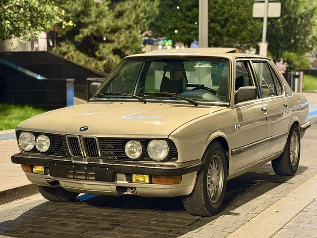 BMW 5 серия, 1983 — Москва